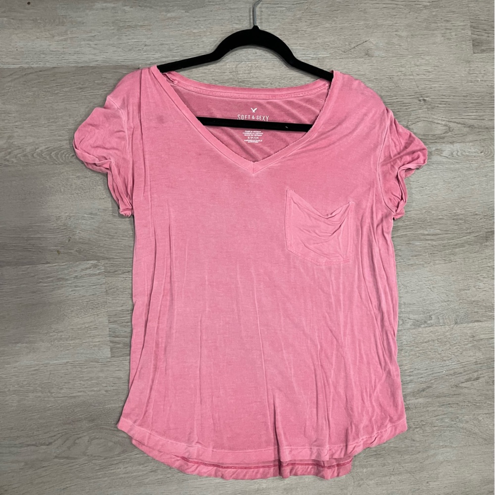 American Eagle Outfitters Pink Short Sleeve Tee
